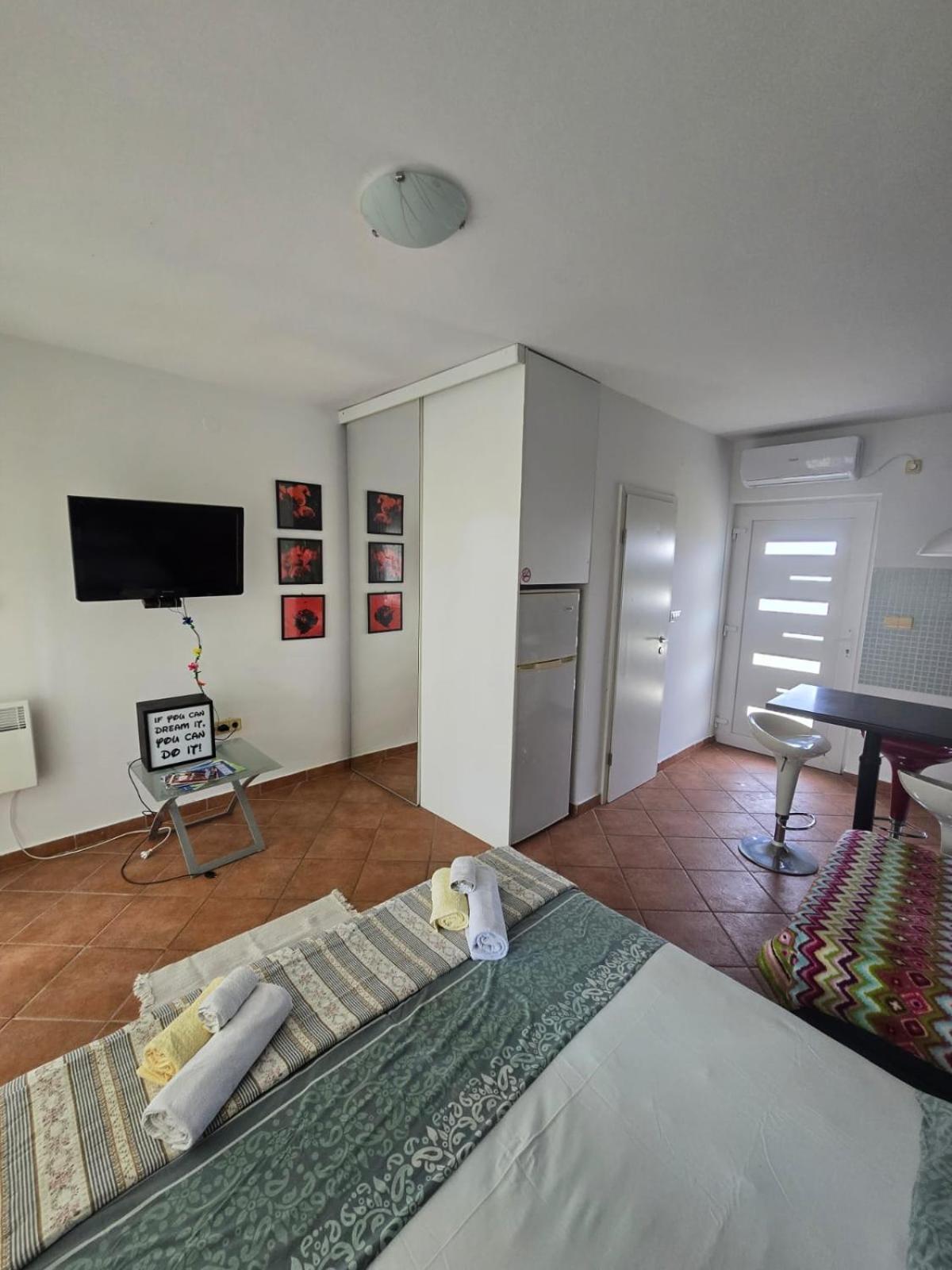 Sukosan Studio Apartman Εξωτερικό φωτογραφία